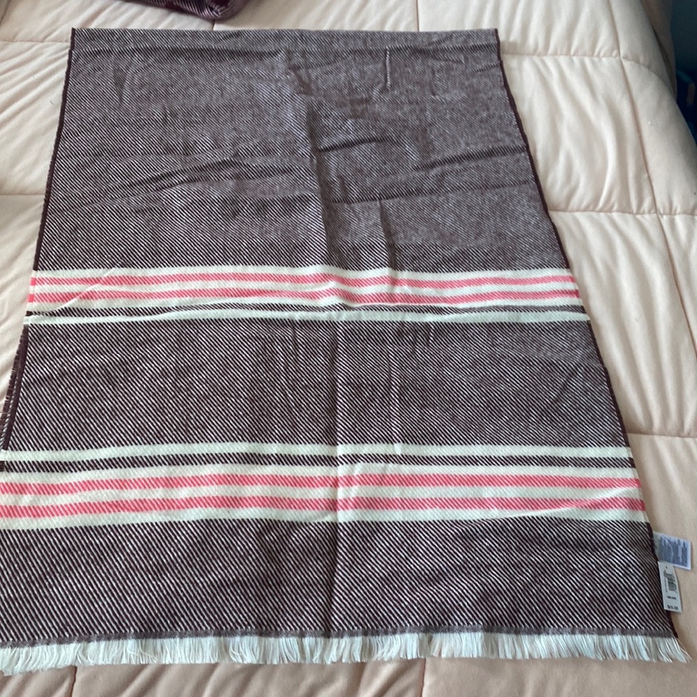 Gap scarf